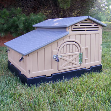 Snap Lock Standard Chicken Coop