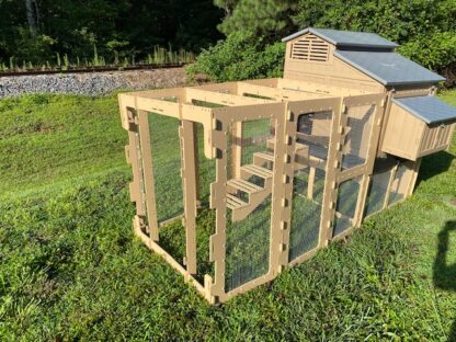 Snap Lock Chicken Coop Run - Image 2